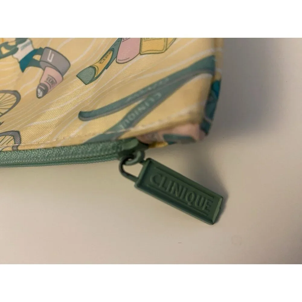 Clinique Vtg 1980's Cosmetics Makeup Zipper Closure Bag Sports Golf Biking Ski